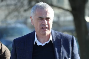 Terzić predvodi delegaciju džipom, a onda je saopštio loše vesti!