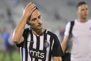 Bivši fudbaler Partizana raskinuo ugovor sa Koronom