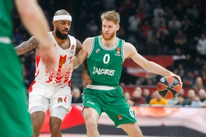 Pratila ga Zvezda, završiće u Rusiji!