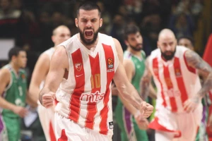 Lazić o novom ugovoru, šta očekuje u narednih godinu dana?