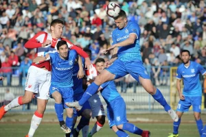 Zvezda čuva prednost, bez golova u Lučanima