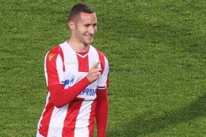 Poluvreme - Zvezda na Simićev pogon jednom nogom u osmini finala! (TVITOVI)