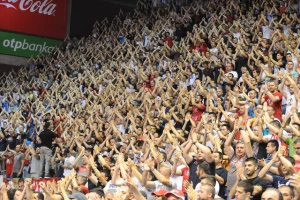 Tribine pune, večeras "grmi" i protiv Barse!