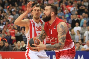 Raduljica na leto napušta 'Armani'?