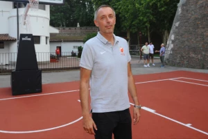 Tomić otkrio šta je cilj Zvezde u novoj sezoni, koga bi doveo u klub, ko mu je trenerski idol...