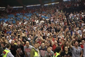 "Pionir" krcat sat pre početka meča!