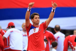 Kicbil - Lajović 'preboleo' Dejvis Kup i upisao pobedu