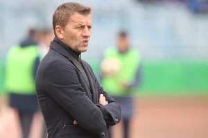 Đukić dosta rotirao, ne počinju šestorica standardnih! (SASTAVI)