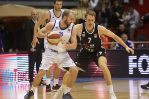 Vrabac, ipak, NIJE potpisao!