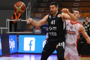 SLS - Partizan rutinski, pukla "stotka" u Valjevu