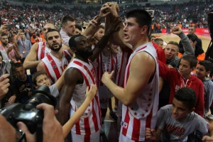 Zvezda izgubila dobijeno, nezadrživi Lengford!