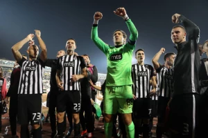 Partizan se bodri i na Grenlandu!