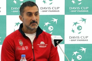 ''Briga me za zimu...'' - Nenad Zimonjić po snegu kao usred leta!