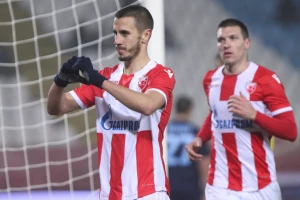 Pešić morao na šivenje glave