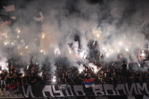 Burno ispred ''Zemunela'', protest protiv uprave Partizana!
