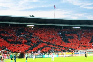 UEFA kaznila Zvezdu, ovo je poslednja opomena!