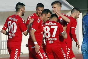 Radnički želi nova tri boda i navijaće za Partizan!