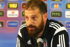 Prgavi Emre uvredama na Slavena Bilića!