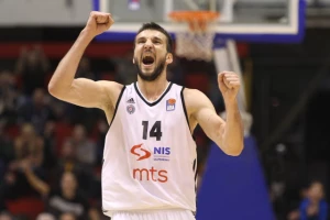 Crno-bela serija traje, Partizan ne da drugo mesto!