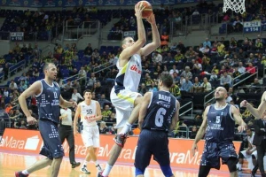 Fener se namučio, Bjelica briljirao!