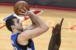 "Profesor" Bjelica odigrao partiju karijere, pogodio i trojku iz predgrađa!