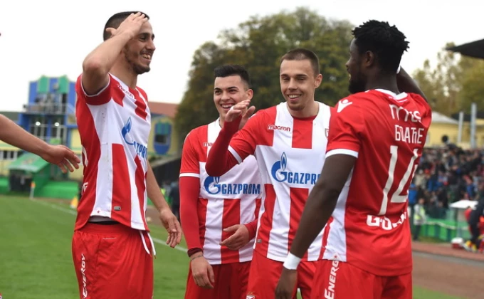 BETAPHOTO/BRANISLAV BOZIC/EV