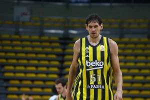 Marjanović dvocifren, Fener savladao Manisu