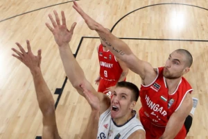Mađari u arhivi - Srbijo, sad sledi ono najbolje!