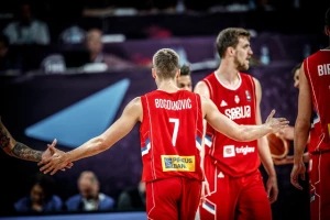 Čutura: "Neverovatno kako se Srbi šetaju, sve čestitke!"