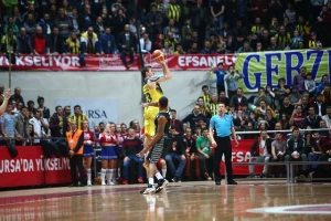 Kad Bogdan pogađa za trofej i turske babe visoko skaču!