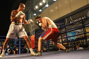Četiri srpska boksera danas nastupaju na SP u Beogradu 