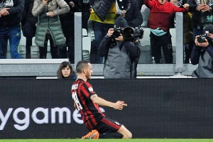 Bonući stigao u Juve, ovakav doček nije očekivao!
