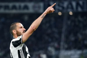 I Bonući predstavljen: "Juventus je moj dom"