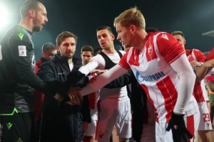 Zvanično je, UEFA kaznila Zvezdu