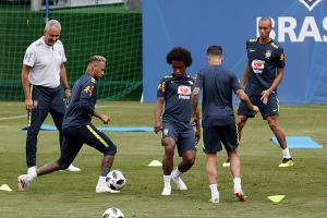 Da li je selektor Brazila i javno "pogurao" Nejmarov transfer?