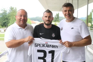 Stižu ''hladni'' Holanđani, uče ćirilicu i imaju poruku za Brežančića!