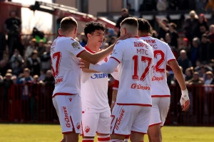 POLUVREME - Zvezda za deset minuta trasirala put do četvrtfinala Kupa!