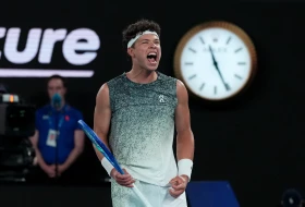 Šelton posle višesatne borbe do polufinala Minhena