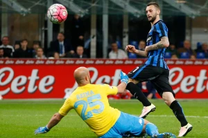 Zvanično - Inter odbio ponude za Hrvata i Crnogorca!