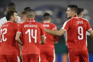 Srbija igra kao u transu, Mitrovićev novi gol, pa bomba Jovića!