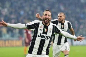 Pipita "usmrtio" Romu, Juve na +7!