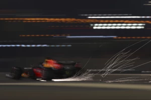 F1 - Staza popravljena, trka nastavljena!