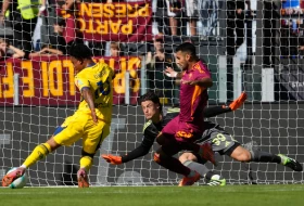 "Hrabro srce" videlo Svilarov masterklas i pobedu Rome, Fiorentina spašavala živu glavu u vatrenom derbiju!