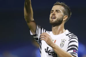 Miralem Pjanić ide kod srpskog trenera!