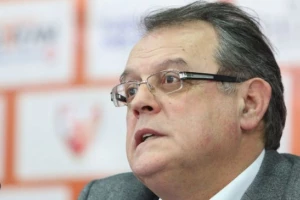 Čović: "Zvezda ne pliva u parama"