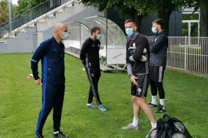 Fudbaleri Čukaričkog morali na testiranje, hoće li se igrati u Humskoj?!