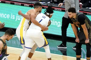 Neverica! Sumrak favorita u NBA, Stef Kari niije uzeo poslednji šut!