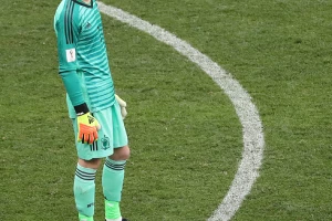 "Oslobodite De Heinu porodicu, ispunio je obećanje"! Najgori golman od 1966. godine?!