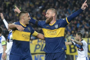 De Rosijev debi za istoriju Boke - Gol, ovacije i onda šok?!