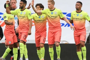 FA kup - Mančester Siti lagano do polufinala